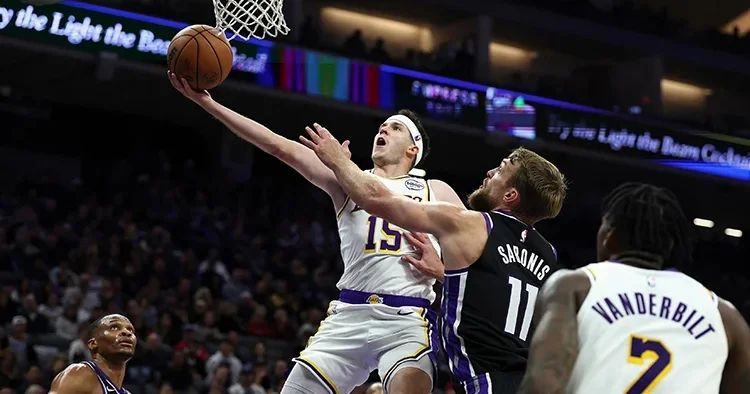 Austin Reaves, Lakers ı galibiyete taşıdı