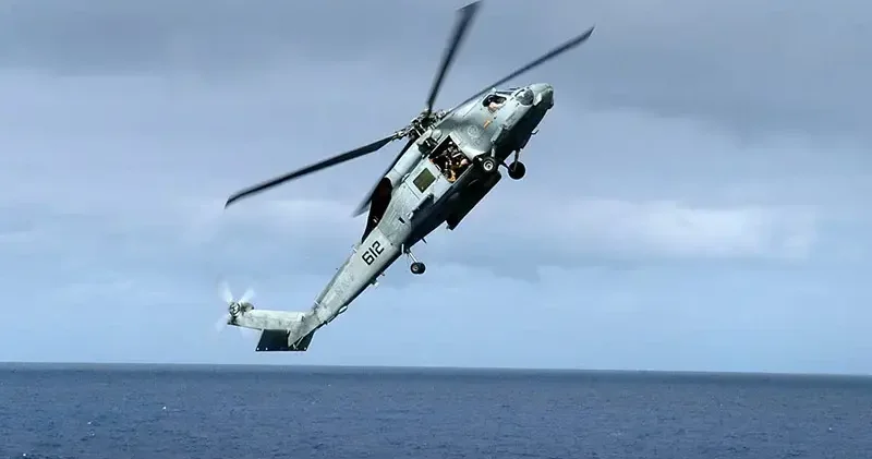 ABD helikopteri ve savaş uçağı Güney Çin Denizi’nde düştü