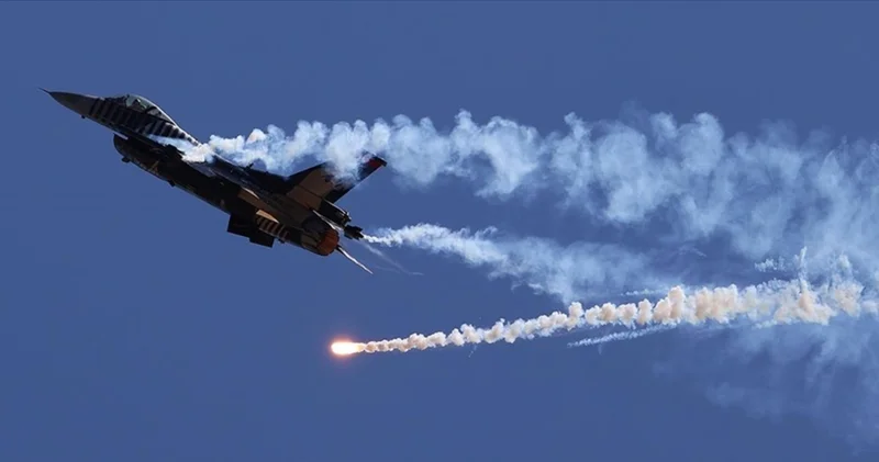 29 Ekim Cumhuriyet Bayramı 2025 gösteri uçuşu programı: SOLOTÜRK ve Türk Yıldızları 29 Ekim gösteri uçuşu ne zaman, nerede, saat kaçta?