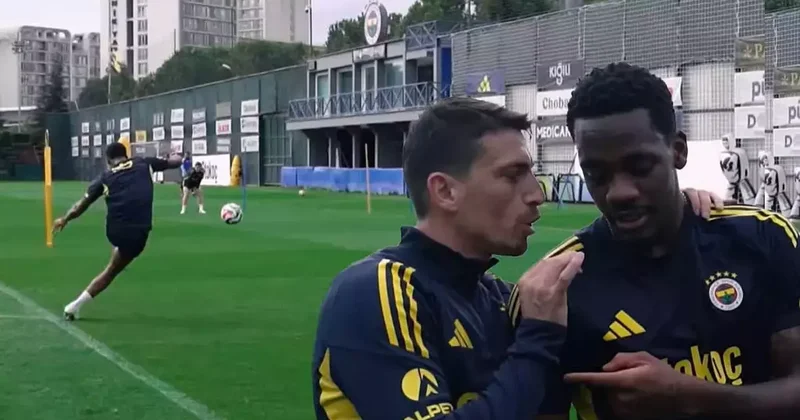 Jhon Duran ve Mert Hakan Yandaş antrenmanda kozlarını paylaştı Fanatik Spor Haberleri Video