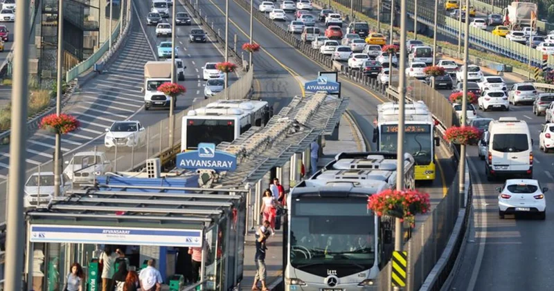 29 Ekim de toplu taşıma ücretsiz mi? 29 Ekim Cumhuriyet Bayramı nda hangi toplu taşıma araçları ücretsiz, metro, metrobüs, otobüs, Marmaray bedava mı?