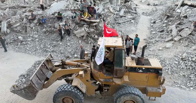 Türkiye Gazze’de, İDDEF sahada!