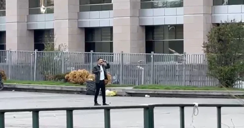 Çağlayan daki adliye önünde korku dolu anlar: Başına silah dayadı, havaya ateş açtı, kendini bacağından vurdu