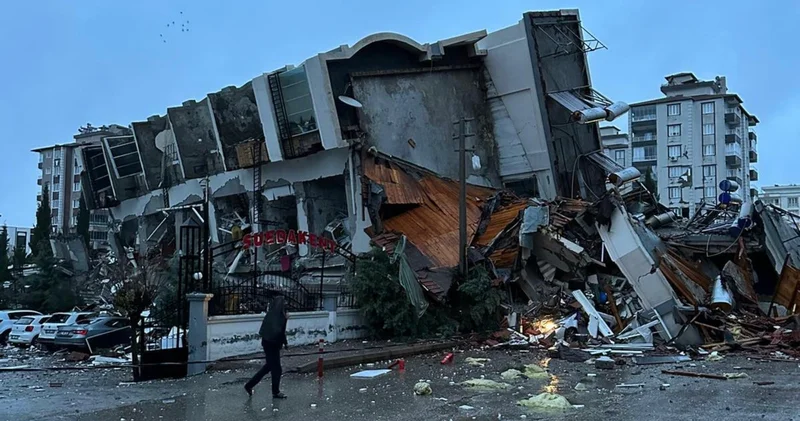 Depremde 65 kişiye mezar olan Sueda Kent Sitesi davası: Müteahhitler, belediyeler, devlet suçlu değilse kim suçlu?
