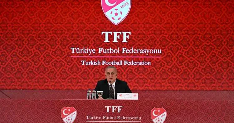 Hakem skandalı : Dünya Türkiye deki bahis soruşturmasını nasıl gördü?