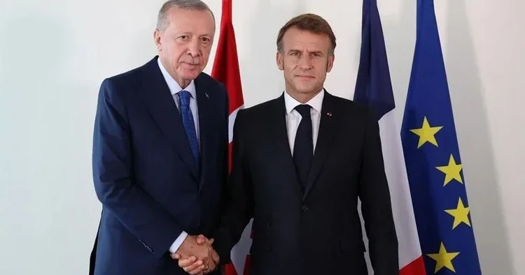 Cumhurbaşkanı Erdoğan dan Macron a COP31 Liderler Zirvesi daveti