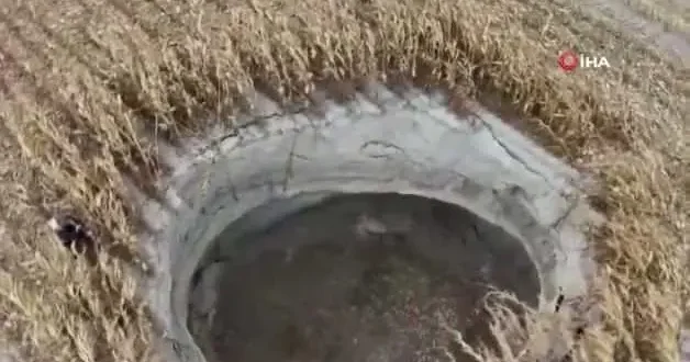 Konya’da mısır tarlasında yeni obruk