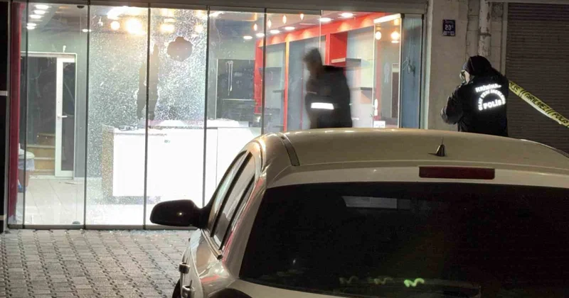 Kayseri de dün kiralanan çiçekçi dükkanı 4 kişi tarafından kurşunlandı