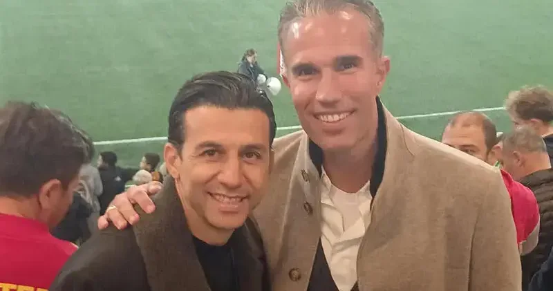 Robin van Persie Göztepe U19 maçına geldi