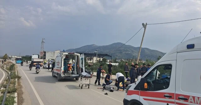 16 yaşındaki sürücünün kullandığı motosiklet tıra çarptı: 1 ölü, 2 yaralı Hatay Haber Habertürk Yerel Haberler