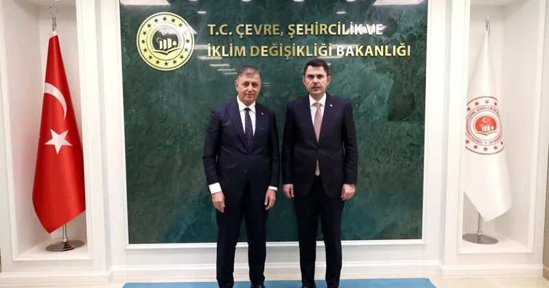 Bakan Murat Kurum, AK Partili Cemil Tugay ı kabul etti