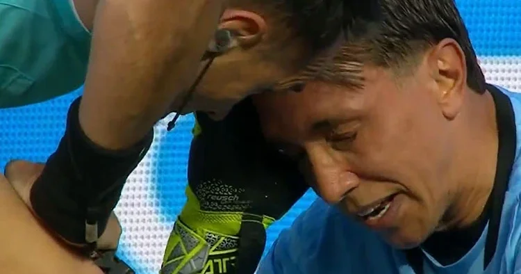 Muslera korkuttu! Maçta fenalaştı