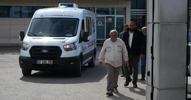 Hortumun uçurduğu konteyner faciasında hayatını kaybedenlerin cenazeleri teslim alındı Antalya Haberleri Habertürk Yerel Haberler