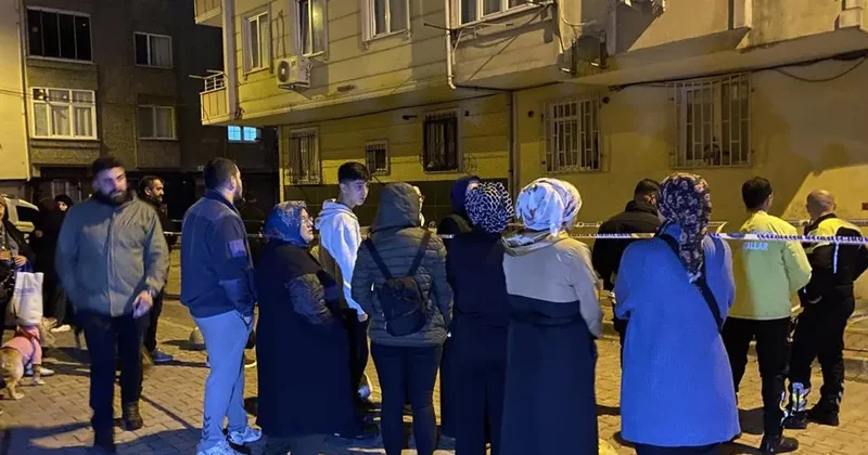İstanbul da korku dolu anlar! Çatırdama sesleri geldi, 2 bina boşaltıldı