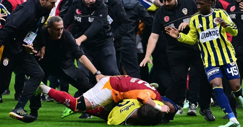 Kavganın bilançosu ağır oldu! 2 kırmızı kart çıktı Sözcü Gazetesi