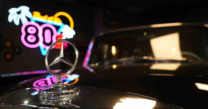 Oyuncak arabayla başlayan tutku müzeye dönüştü: Samsun daki garajda Filiz Akın ın Mercedes i sergileniyor