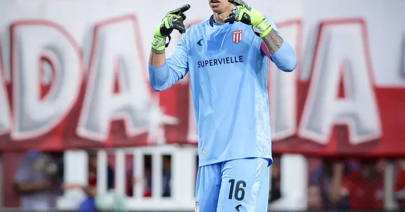 Muslera maçın 9. dakikasında korkuttu! Bir anda kendini yere bıraktı