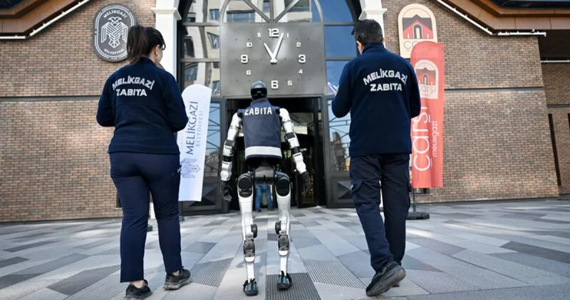Kayseri de robot MEGA esnafı denetledi: Manav ile güldüren sohbet