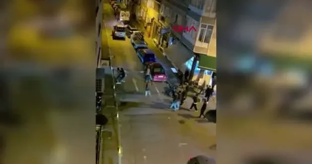 Fatih’te maganda dehşeti! Hızlı geçme kavgasında silahlar ve bıçaklar çekildi!