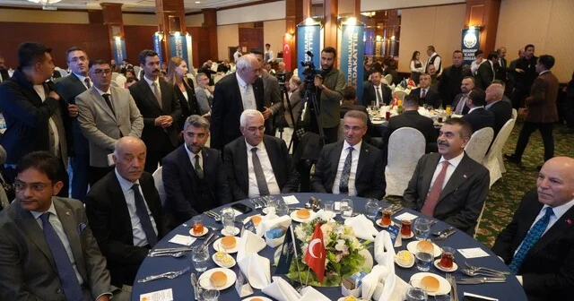 Bakan Tekin: Ortak akıl arayışı beni mutlu etti Erzurum Haber Habertürk Yerel Haberler