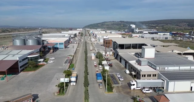 Bafra Karma OSB, yeni projelerle güçleniyor Bafra Karma OSB de üretim kapasitesi artıyor: Yeni yatırımlar, çevresel sürdürülebilirlik ve güvenlik altyapısı güçleniyor Samsun Haberleri