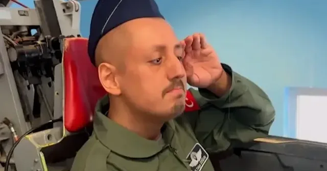 Ankara’da otizmli Server Tolga’nın pilotluk hayali gerçek oldu VİDEO İZLE