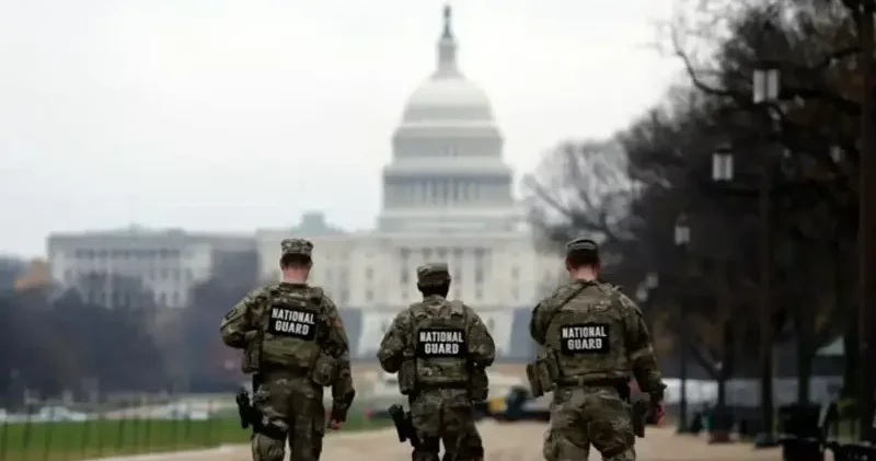 Beyaz Saray yakınlarında iki üniformalı asker vuruldu: Trump saldırganın etkisiz hale getirildiğini duyurdu Dünya Haberleri