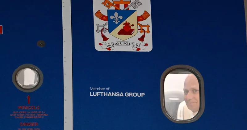 Papa 14. Leo, İstanbul a geldi