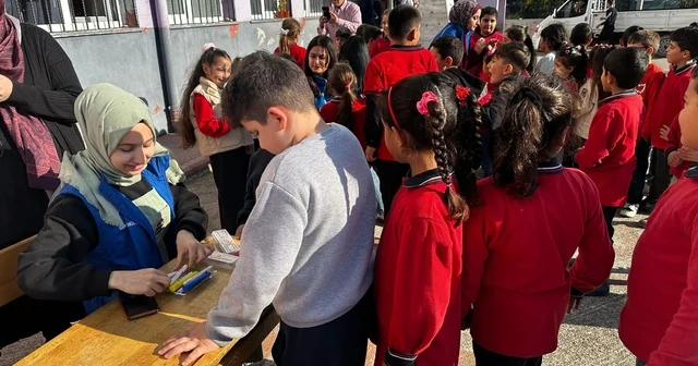 Samsun da genç gönüllülerden köy okuluna ziyaret Samsun Haberleri