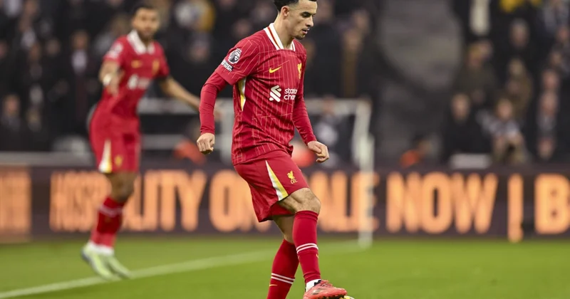 Liverpool da büyük çöküş! Yıldız isim çılgına döndü Sözcü Gazetesi