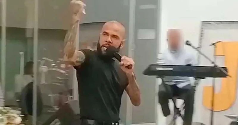 Kilisede Dani Alves şaşkınlığı