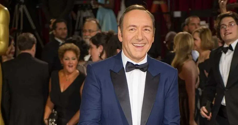 Ünlü oyuncu hakkında üç erkeğe cinsel saldırı iddiası