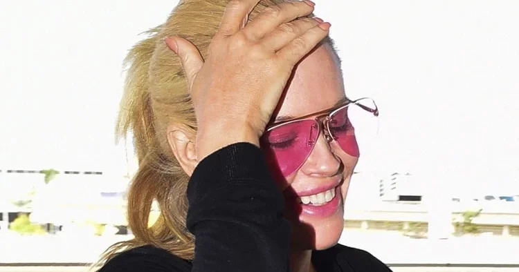 Bir implant ünlü oyuncuya kabusu yaşattı.... Dişlerim dökülmeye başladı... Dokuz kez ameliyat oldum!