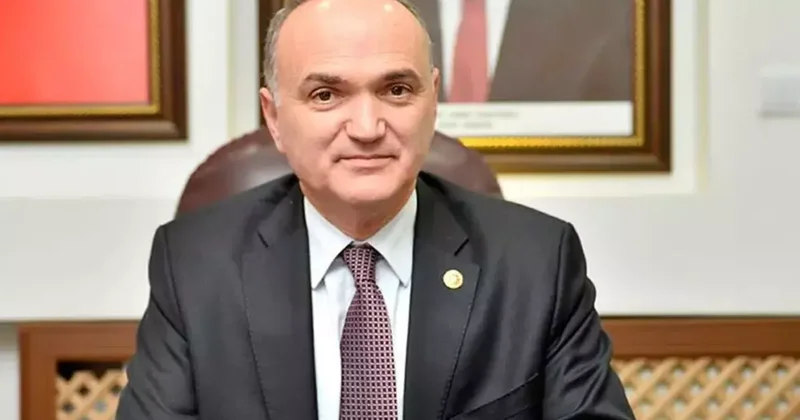 Faruk Özlü den Tanju Özcan a videolu gönderme: Kumda oynasın