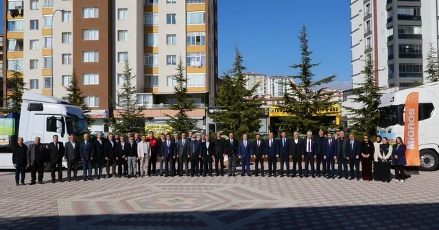 Yerli ve mili tohumlarla üretilen patates ile barbunyanın ilk alımı Niğde de gerçekleştirildi Niğde Haberleri