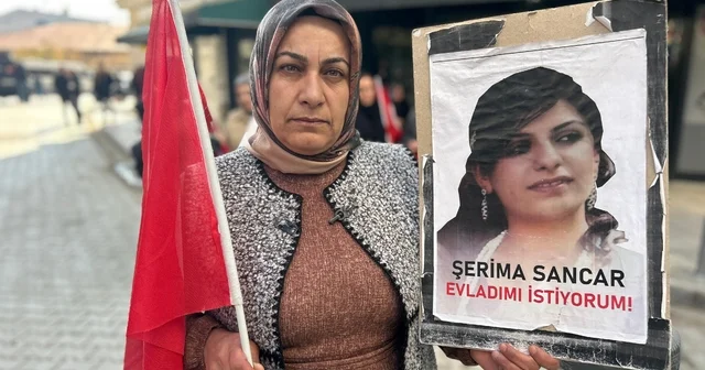 Vanlı anne: Artık evlatlarımızı değil, silahları gömsünler Van Haberleri