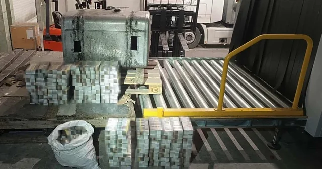 Tırın yakıt deposundan bin 800 paket sigara çıktı Edirne Haberleri