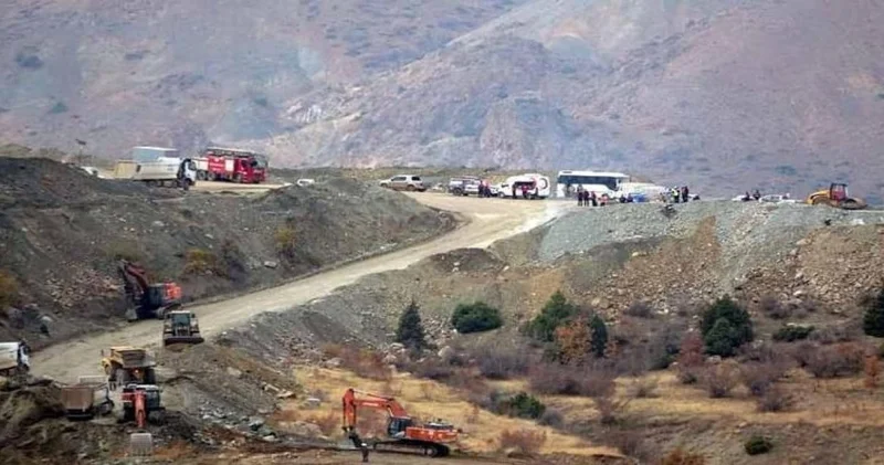 Toprak altında 11. gün: Şantiye müdürüne hala ulaşılamadı