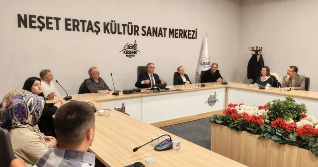 Kırşehir Biyografi Akademisi nde Yavuz Bülent Bakiler konuşuldu Kırşehir Haberleri