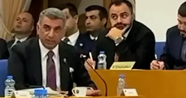 CHP’li vekilden Bakan Kurum a deprem bölgesi için övgü dolu sözler: Deprem konutlarını bir başarı hikayesi olarak görüyorum VİDEO İZLE