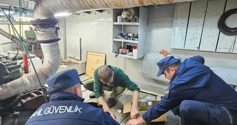 Trabzon da 7 bin 99 litre kaçak akaryakıt ele geçirildi Trabzon Haberleri