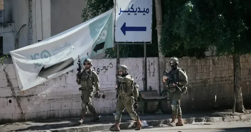 İsrail güçleri Batı Şeria da teslim olan 2 Filistinliyi infaz etti Ortadoğu Haberleri