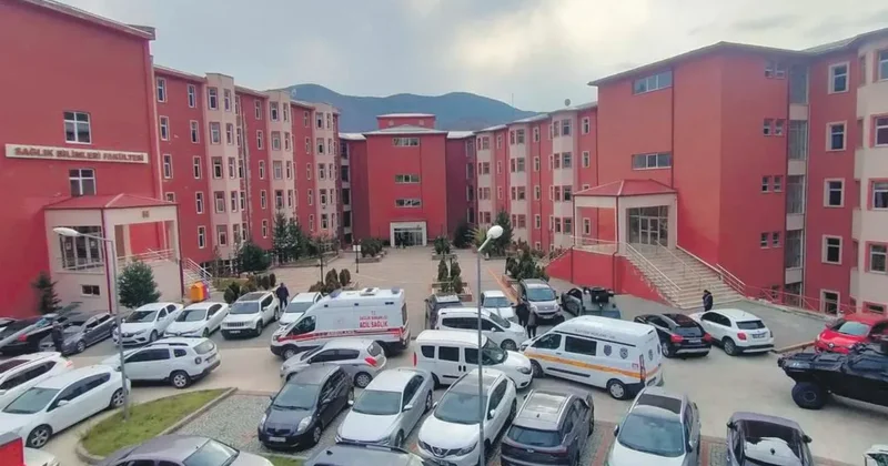 Üniversitede 5 saatlik rehine krizi