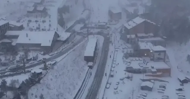 Palandöken’de yılbaşı öncesi kar bereketi VİDEO İZLE