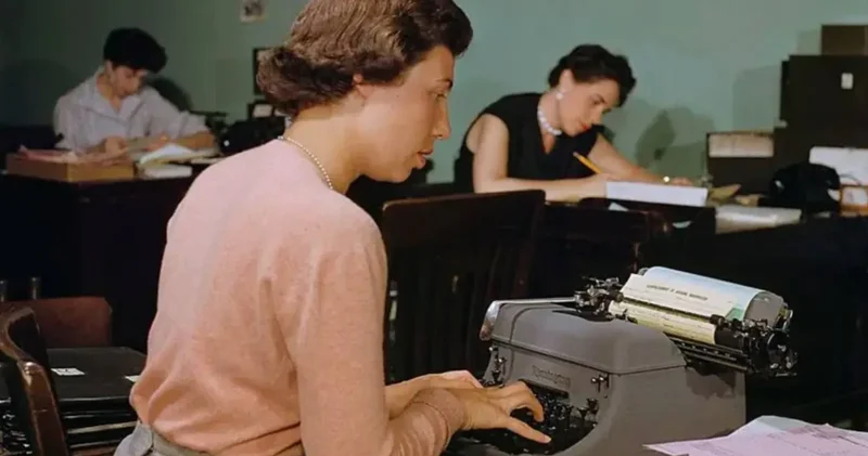 Daktilodaki yazım hatalarıyla milyoner olan girişimci sekreter