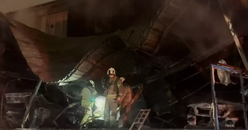 Başakşehir’deki sanayi sitesinde yangın: Tüm iş yeri alev alev