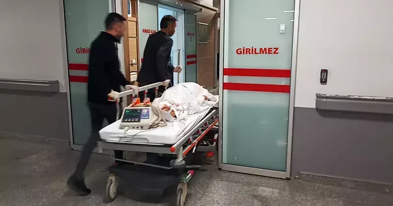 Boşanma aşamasındaki eşini eve kadar takip edip bıçakladı