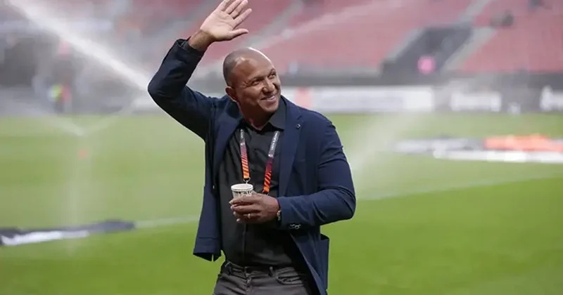 Fenerbahçe nin eski yıldızı kulübe geri dönüyor! Sürpriz gelişme... Fanatik Gazetesi Fenerbahçe (FB) Haberleri Spor