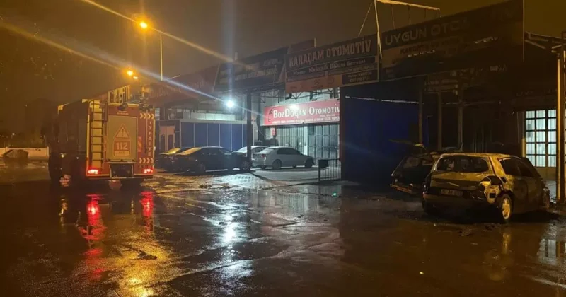 Bir gün önce oto sanayiye bırakılan kazalı otomobil alev aldı