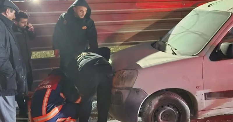 Van da park halindeki kamyonette yangın